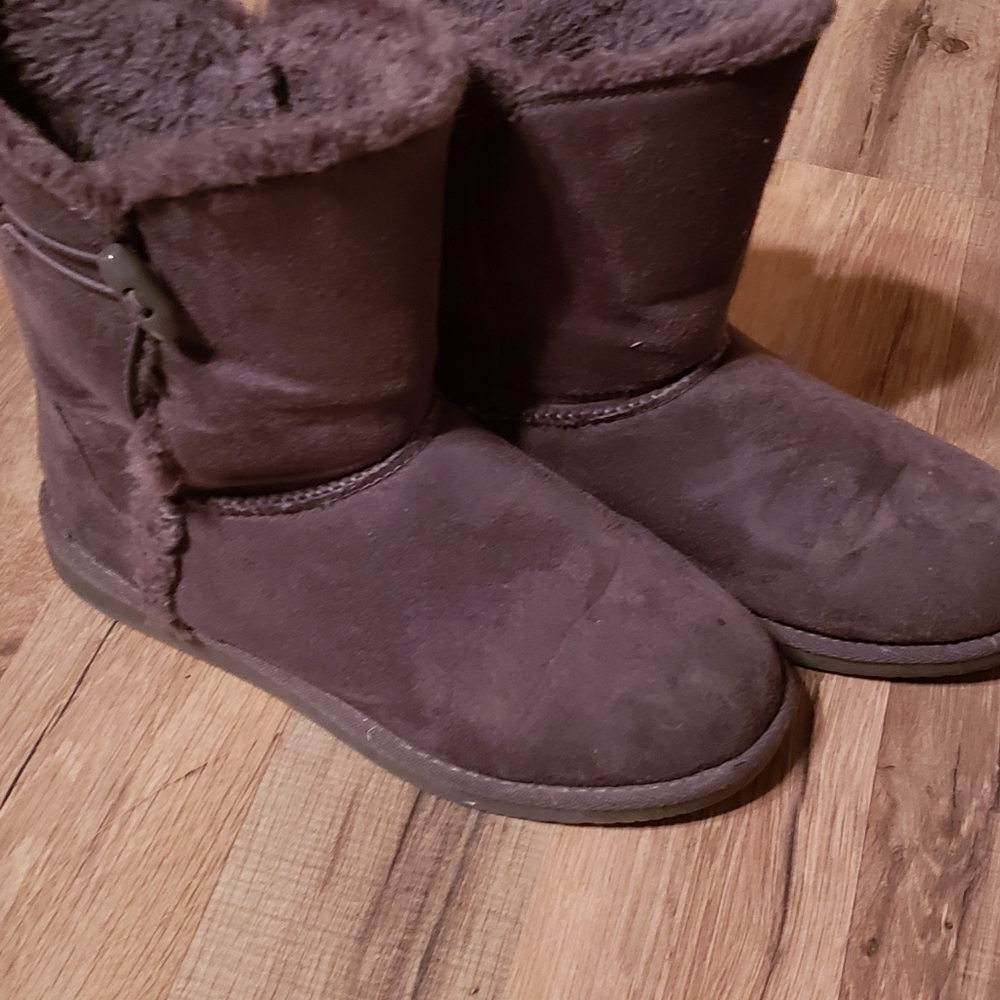 Fuzzy Boots